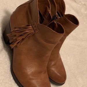 Women’s booties